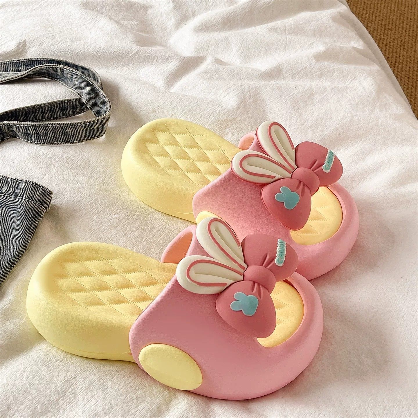 Mignonnes pantoufles à platefo - Cotton Candy Cone avis et prix